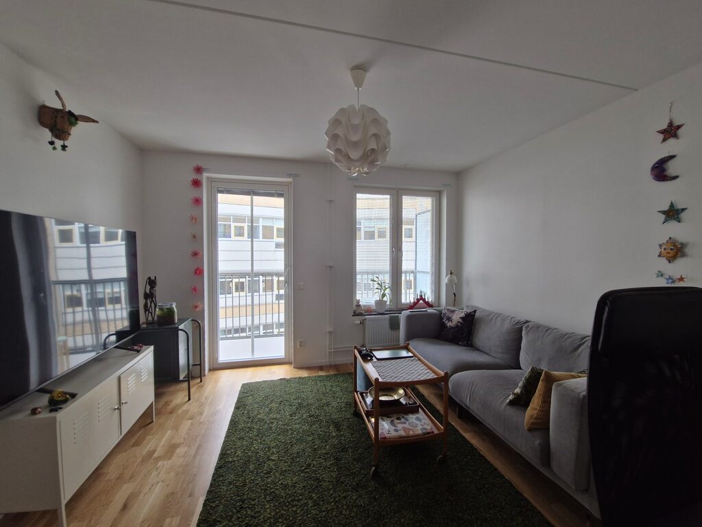 Lägenhetsbyte - Jordkabelgatan 11