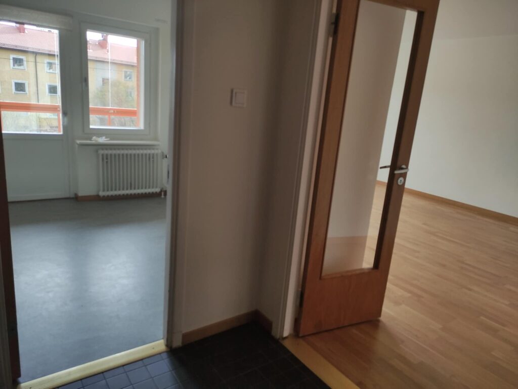 Lägenhetsbyte - Fläderstigen 11