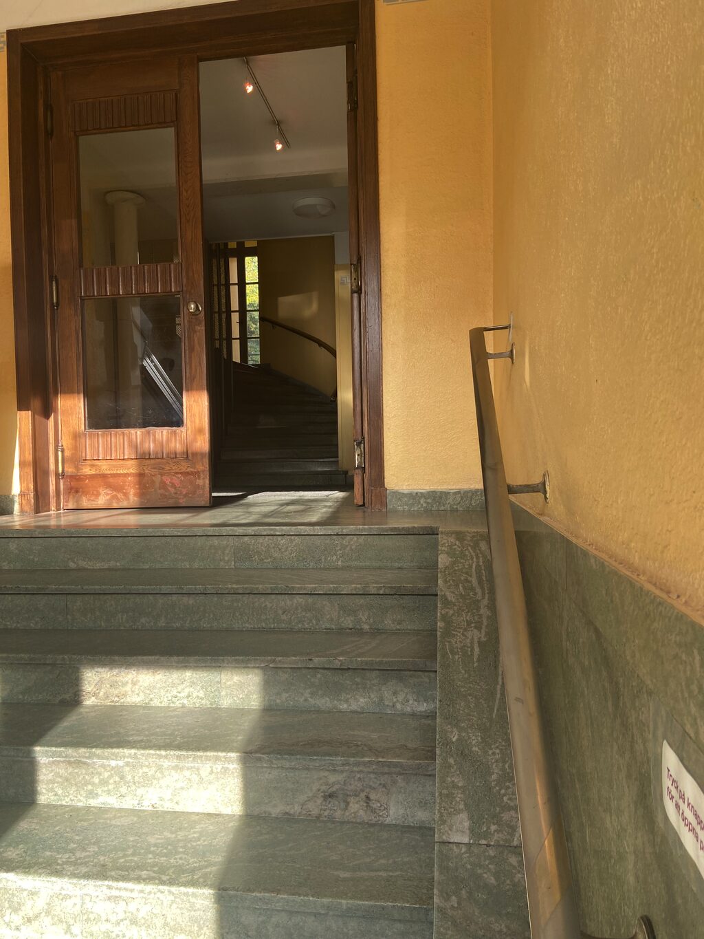 Lägenhetsbyte - Valhallavägen 157